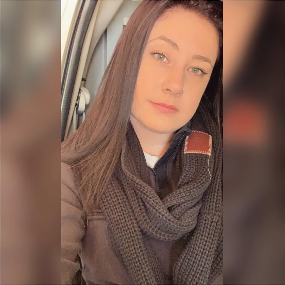 Meet your Posher, Haley